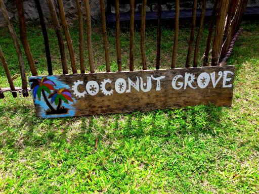 Coconut Grove - Midigama - Housity