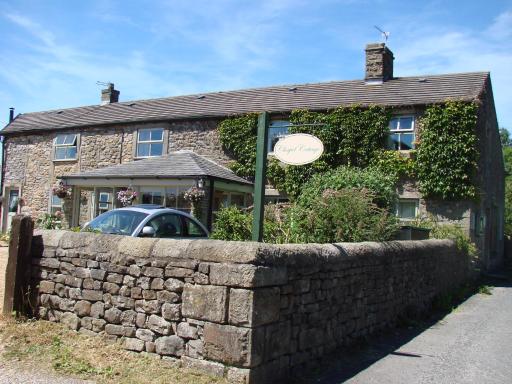 Chapel Cottage Clitheroe Road - Housity