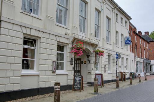Best Western Lichfield City Centre The George Hotel - Housity
