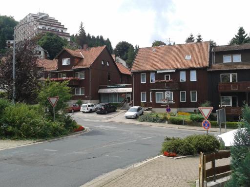 Hotel Pension am Kurmittelhaus - Housity