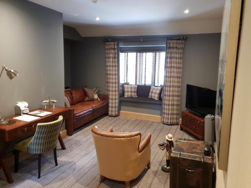 Fence Gate Lodge - Housity
