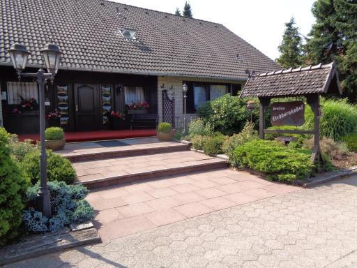 Hotel Garni Eichhornkobel - Housity