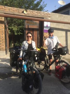 Salom Hostel - Housity