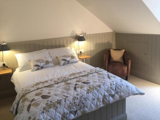 Irvine One Bedroom Apartment - Housity