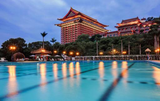 The Grand Hotel - Housity