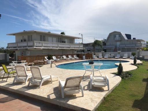 Full Moon Hotel & Restaurant - Housity