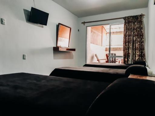 Hotel Tia - Housity