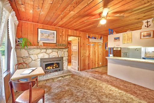 Crews Quarters - Housity
