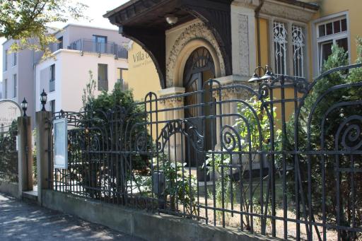 Villa De Baron - Housity