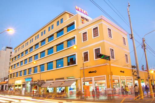 Hotel Colon Plaza - Housity