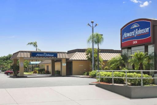 Howard Johnson by Wyndham Winter Haven FL - Housity