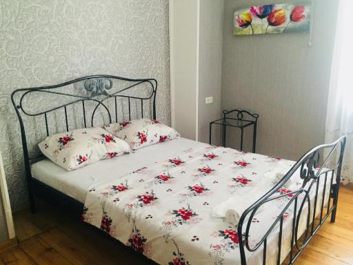 Villi's Guest House - Housity