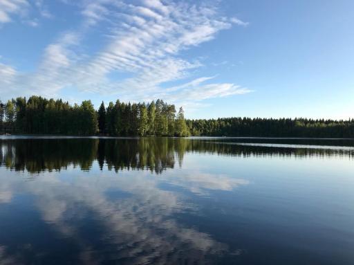 Private Lakeside Holiday Property in Nature - Housity