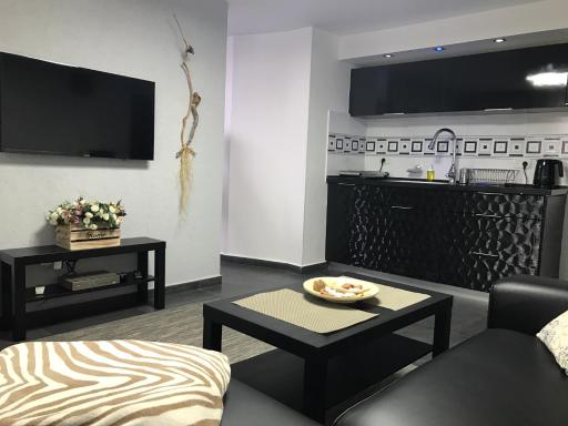 Cozy modern apartment near the sea in city center - Housity