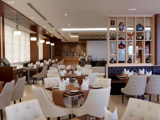 Two Seasons Hotel & Apartments - Housity