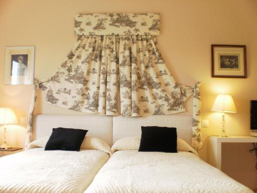 Hotel Santa Coloma del Camino - Housity