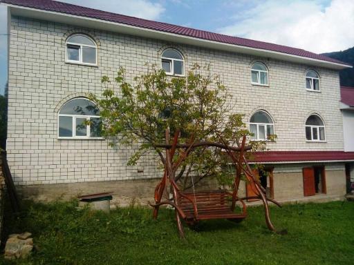 Synevyrske Perehrestya - Housity