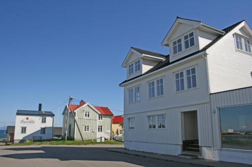 Kristina Apartment & Alma House - Housity