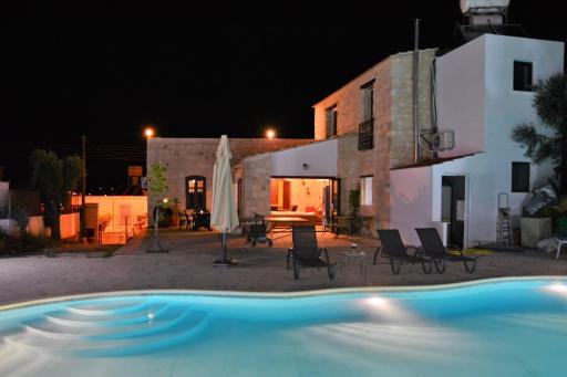 Stone House - Housity