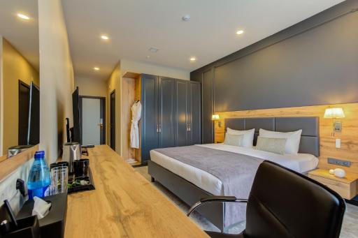 Aurum hotel - Housity