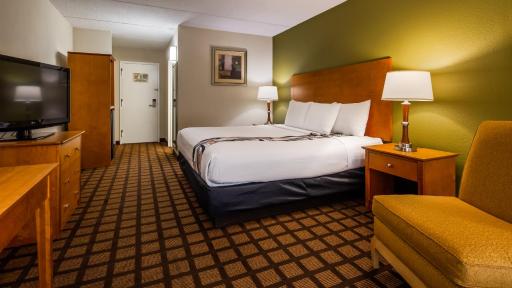 Best Western Plus Chicago Hillside - Housity