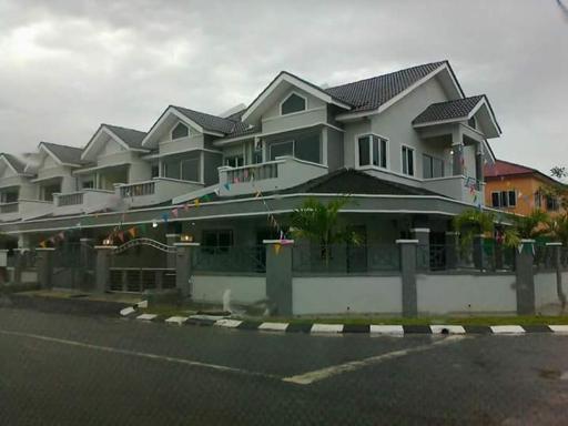 Makmur homestay - Housity