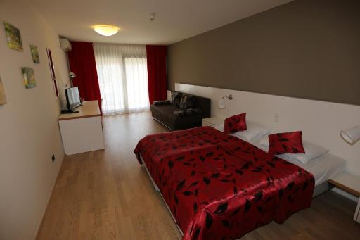 Hotel Ravna Gora - Housity