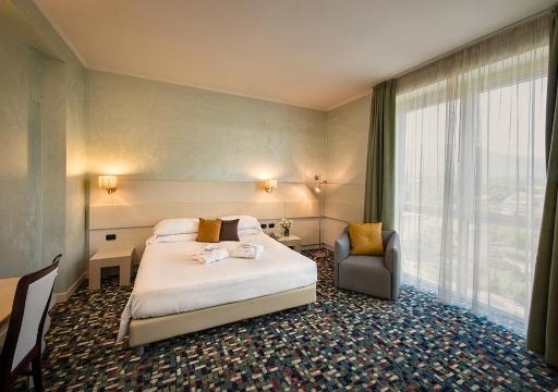 Hotel Ovidius - Housity