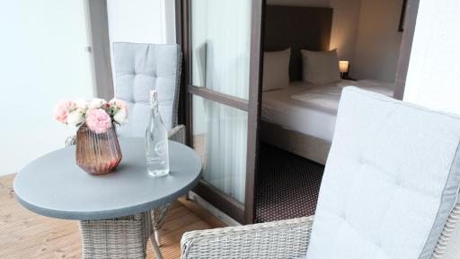 Hotel Zur Post - Housity