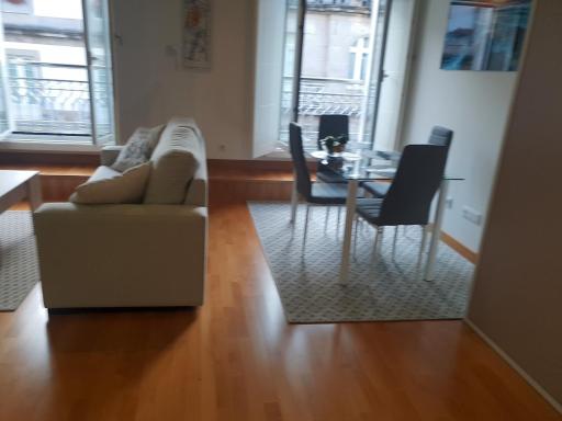 Loft Velázquez Moreno 35 - Housity