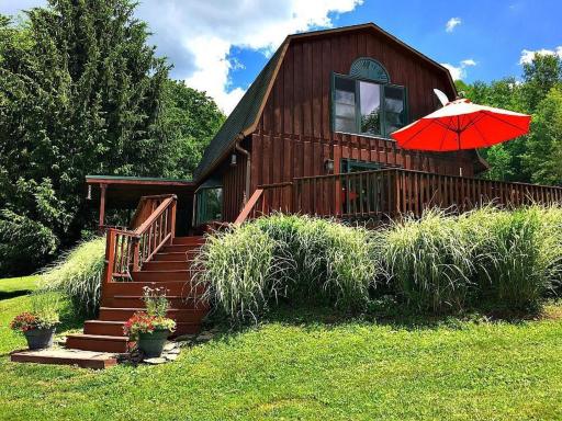 Float Ranch - Housity