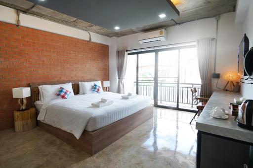 Luck Esan Loft - Hizvo