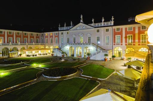 Villa Fenaroli Palace Hotel - Housity