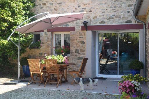 maison au calme dans un endroit de verdure - Housity