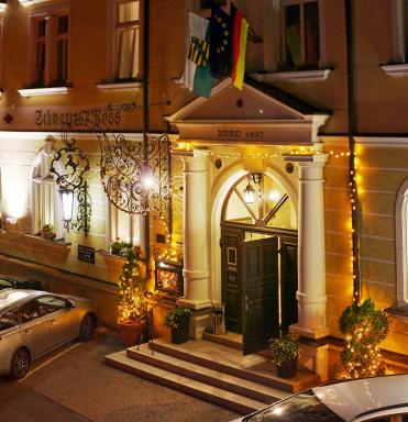 Hotel Schwarzes Ross Siebenlehn - Housity