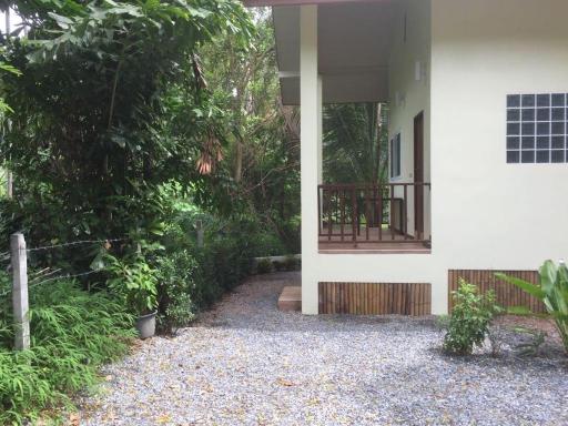 Jungle View Suite - Housity