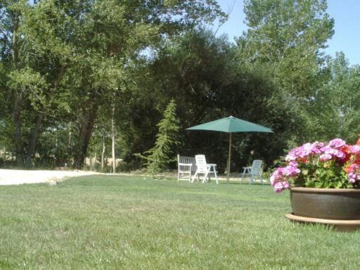 Hotel Santa Coloma del Camino - Housity
