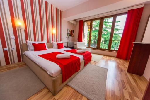 Hotel Pine - Housity