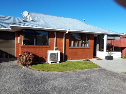 'Duck Down House' - Housity