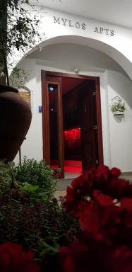 Mylos Court Apartments - Housity