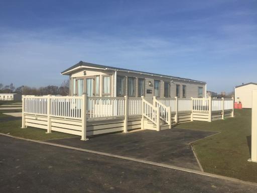 tattershall lakes - Housity