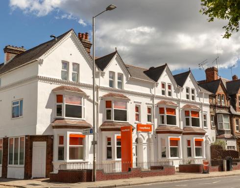 Easyhotel Reading - Housity