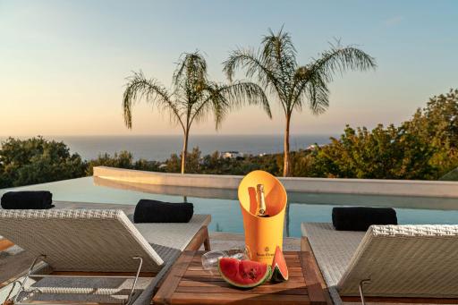 Delfini Villa - Housity
