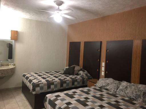 Hotel del Carmen - Housity