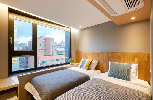 Hostel CLEO Seoul Hongdae - Housity