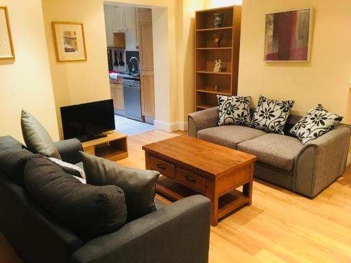 Large 2 Bedroom 2 Bathroom Apartment in Westminster - Housity