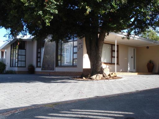 N-One Self Catering - Housity