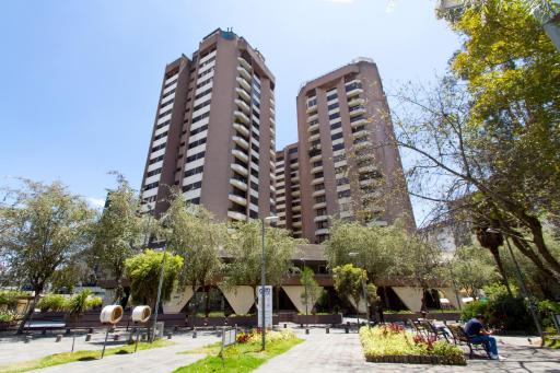 Penthouse Lodge B&B - Housity