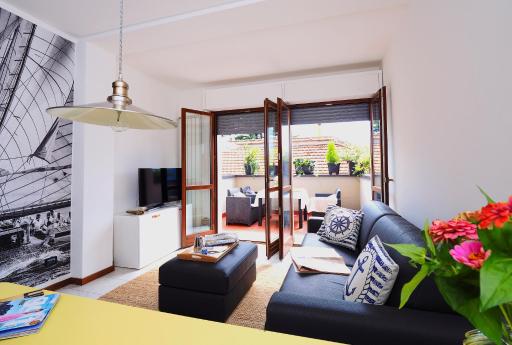 17 Lake Sweet Home - Housity