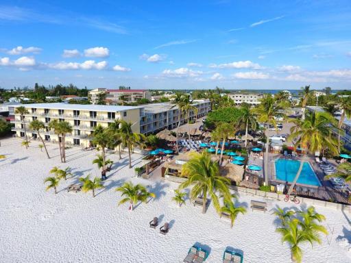 Outrigger Beach Resort - Housity